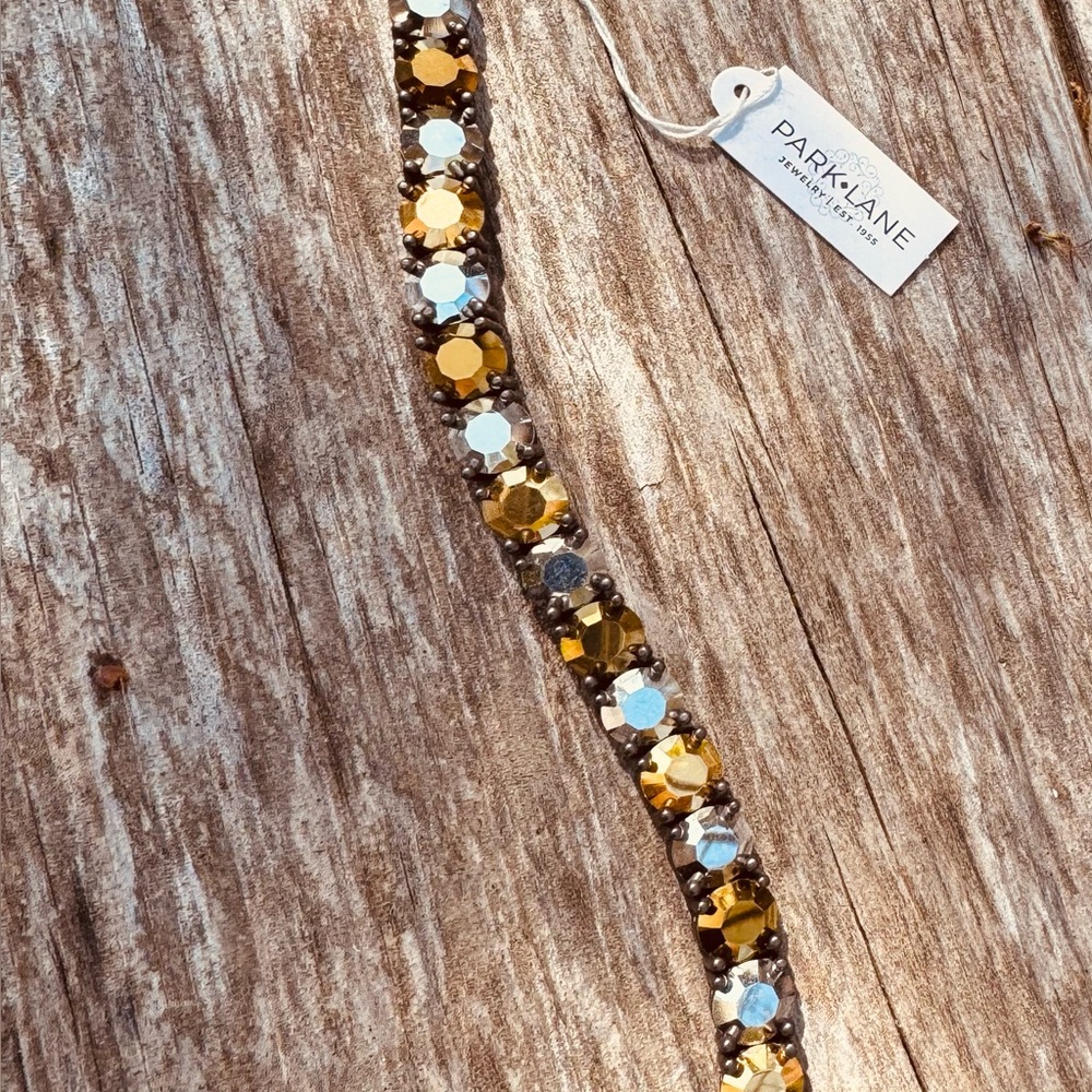 Elegant Gold and Silver Bracelet